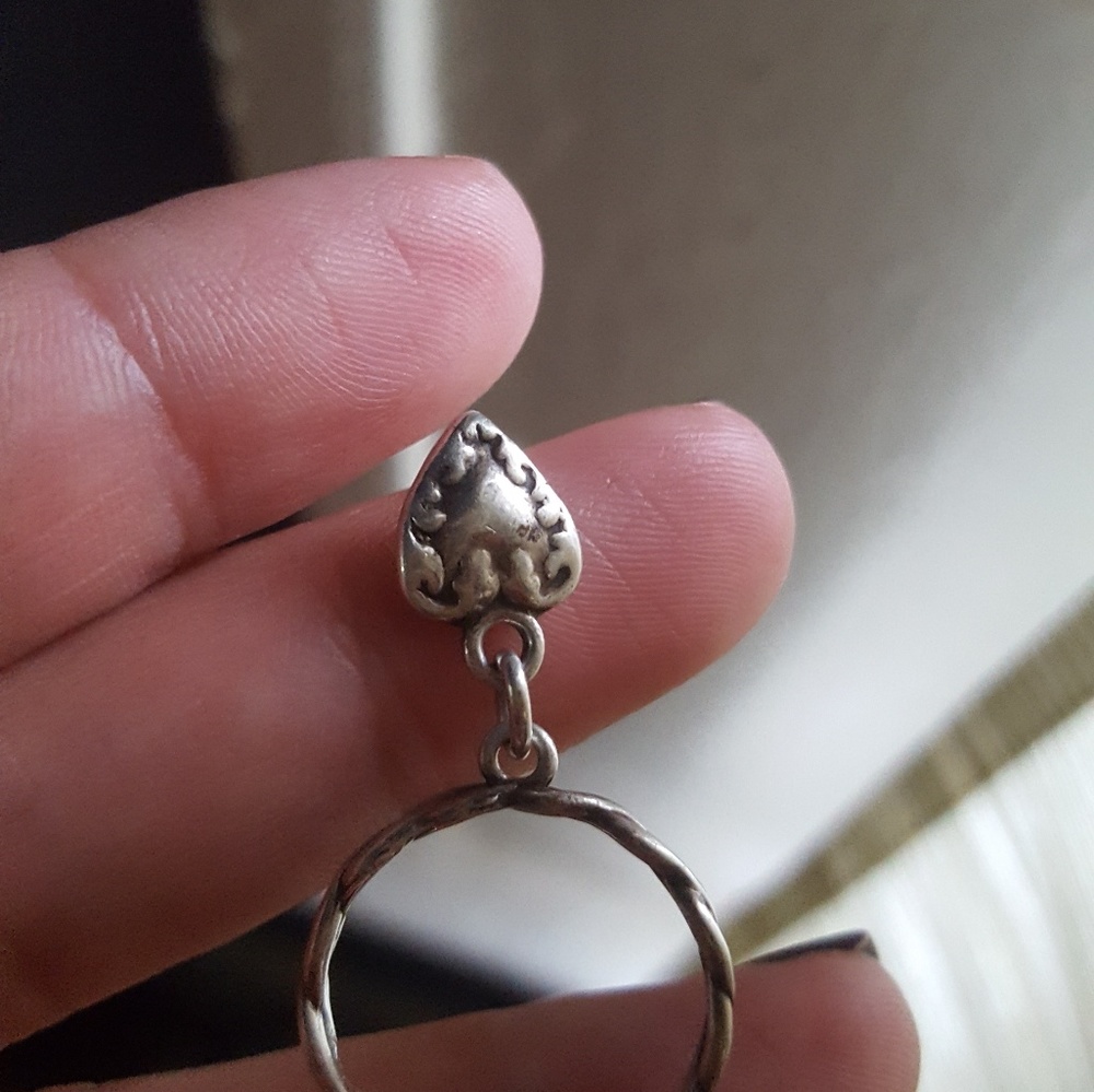 Ring - Picture 2 of 3